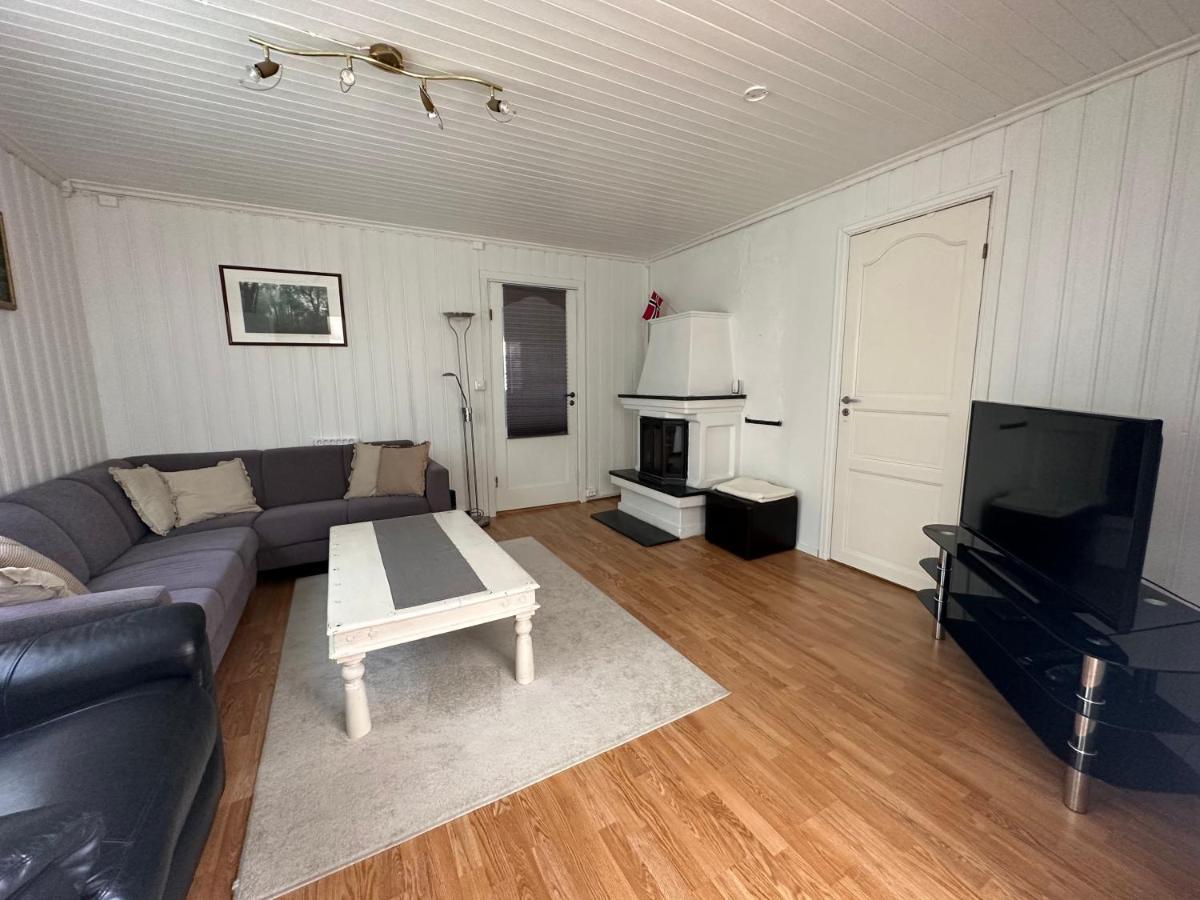 Oslo House, Nedre Kjellerstuvei, First Floor, Twin Room Lillestrøm Екстериор снимка
